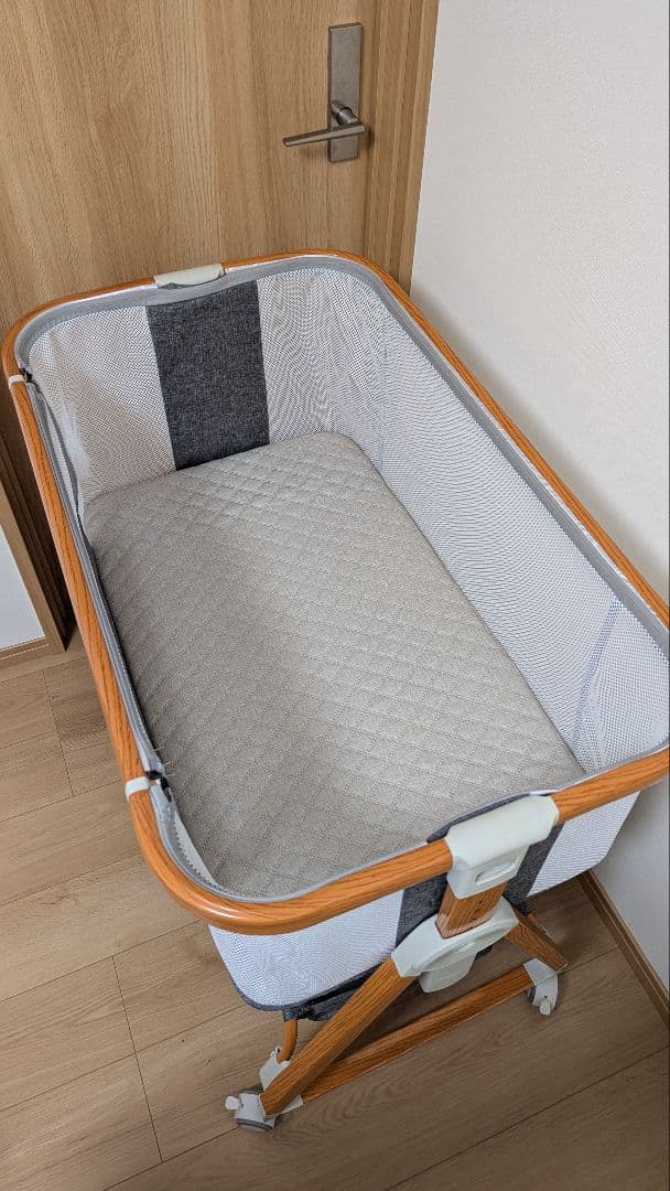 メッシュベビーベッド メリー付き