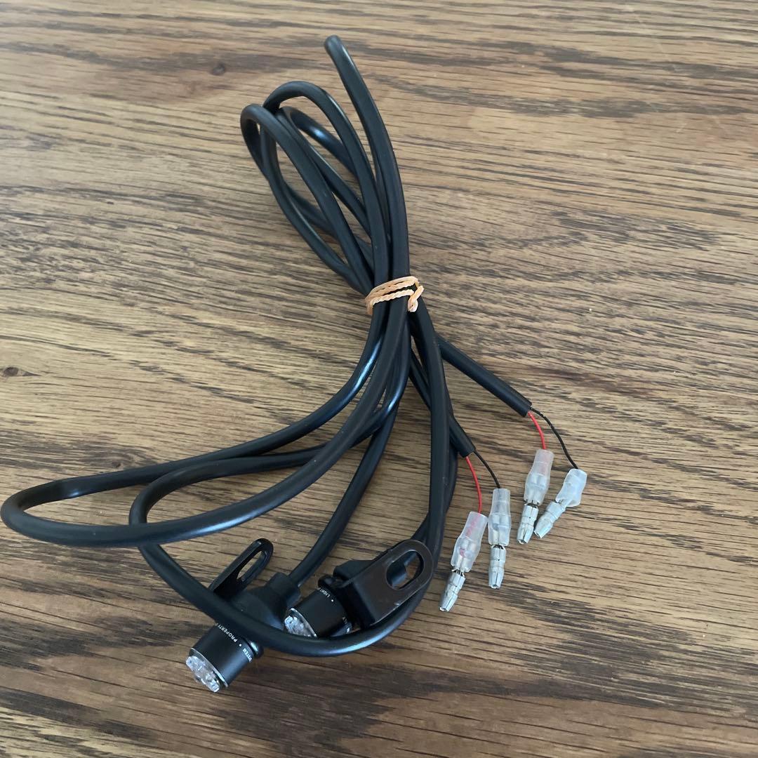 rizoma FR070BM 極小ウィンカーフロント　パニガーレv4