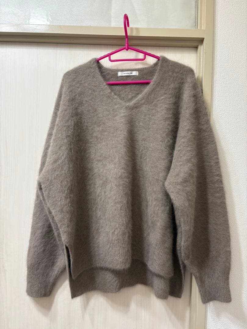 Rouge vif la cle フォックスカシミヤVネックニット ベージュ