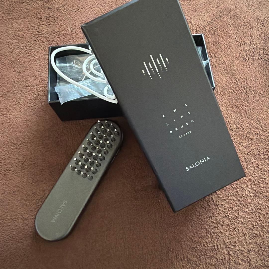 SALONIA EMS LIST BRUSH 3D CARE美顔器 ブラック