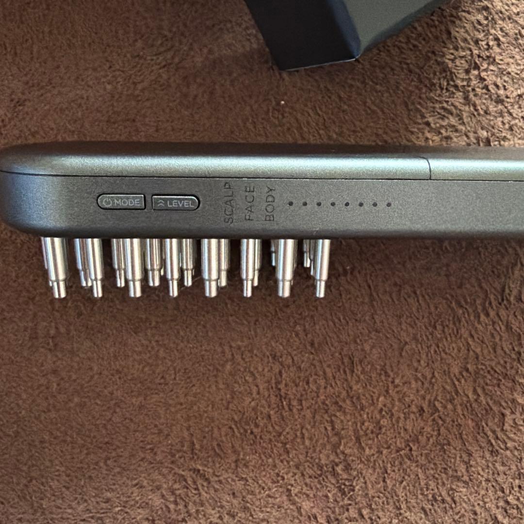 SALONIA EMS LIST BRUSH 3D CARE美顔器 ブラック