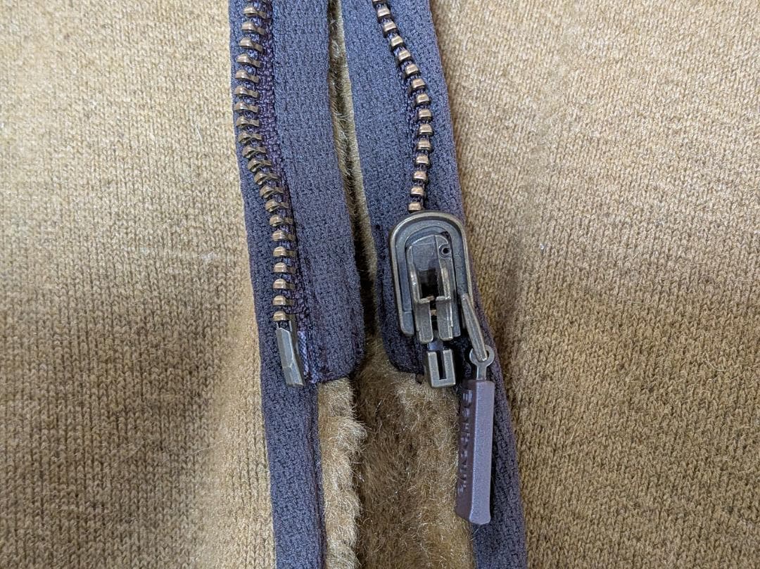 美品 Barbour フロントジップ ファー ライナー ベスト 38