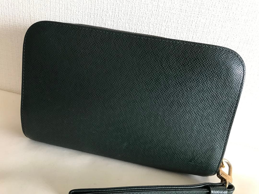 ルイヴィトン タイガ セカンドバッグ