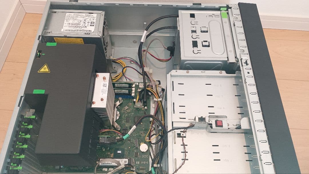 [中古]FUJITSU PRIMERGY TX1330 M4