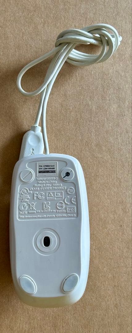 富士通 LIFEBOOK AH56/M アルマイトホワイト ノートPC