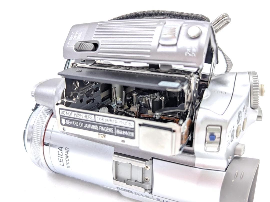 miniDVのダビングに Panasonic ビデオカメラ NV-GS250