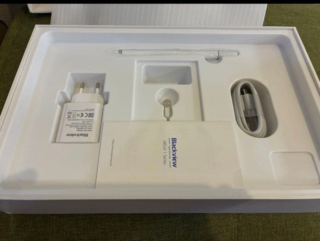 Blackview MEGA 1 タブレット 本体