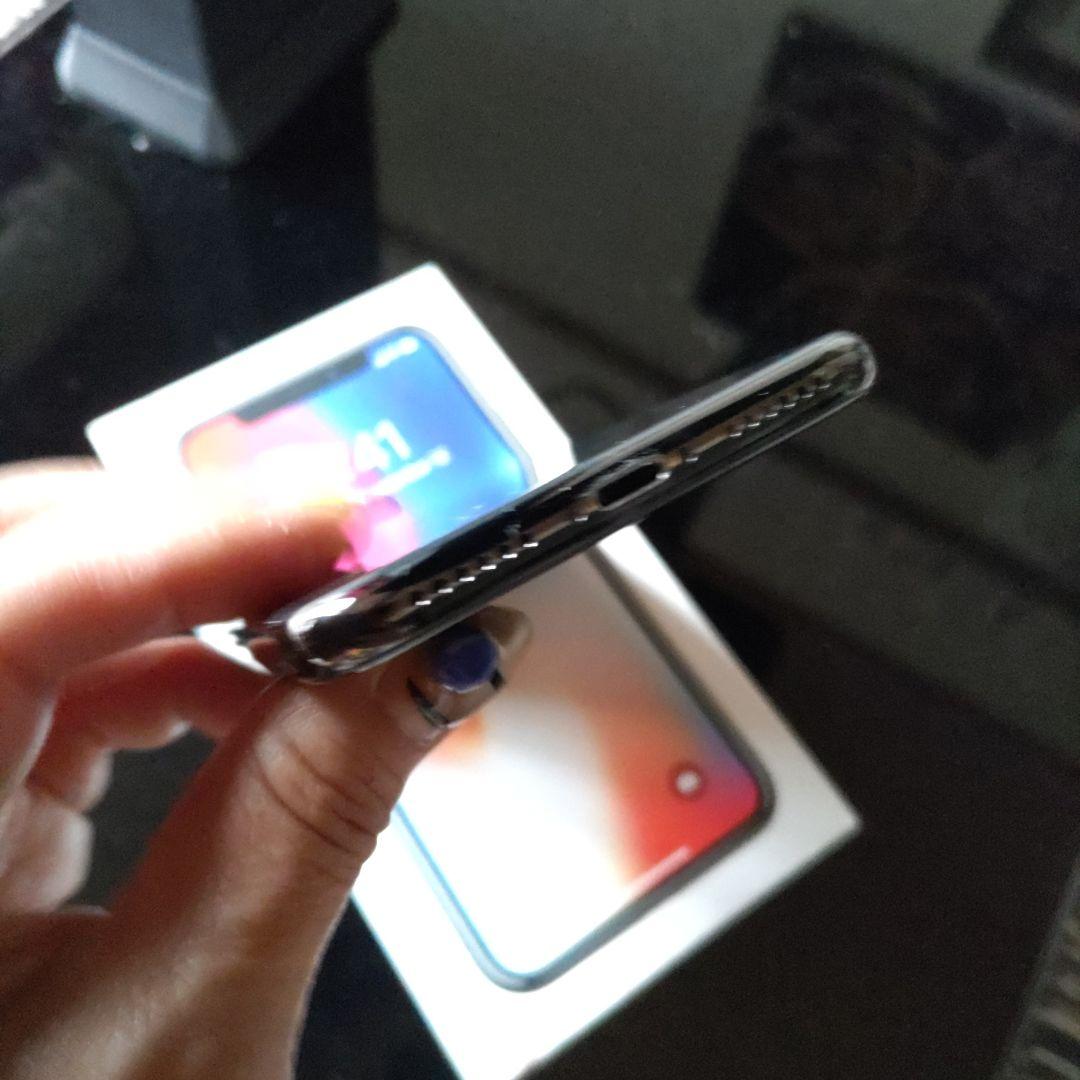 Apple iPhone X 256GB スペースグレー　中古品