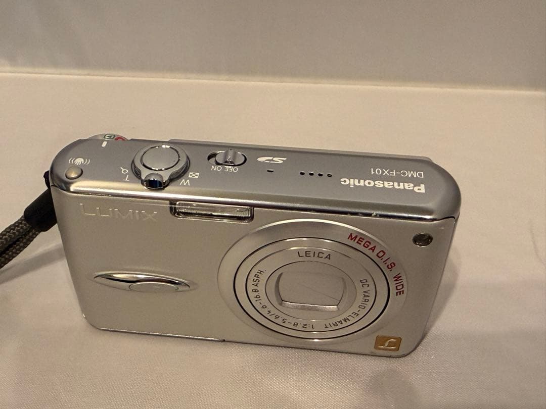 超美品 パナソニック LUMIX DMC-FX01 シルバー ライカB