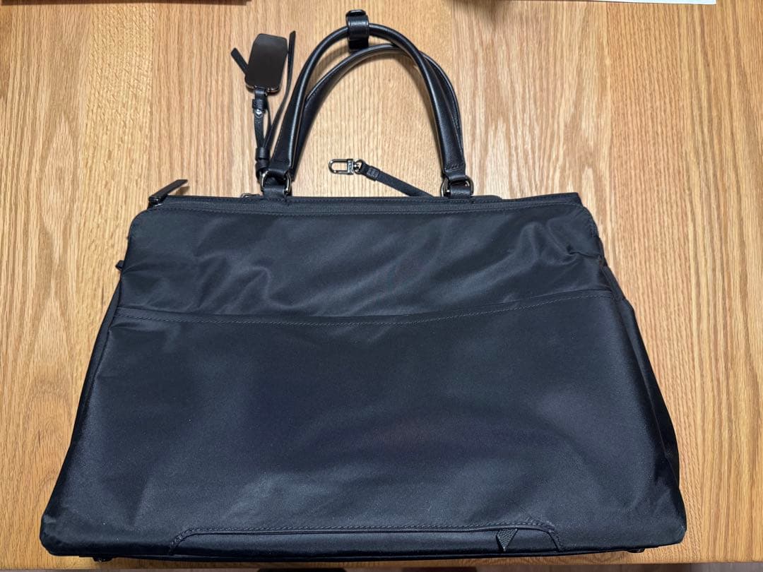 h*i様 ユ*ケ様 TUMI VOYAGEUR 「シーラ」ラージ・トート