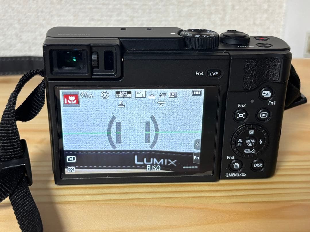 Panasonic Lumix DC-TZ95 30倍ズーム・4K動画・自撮り
