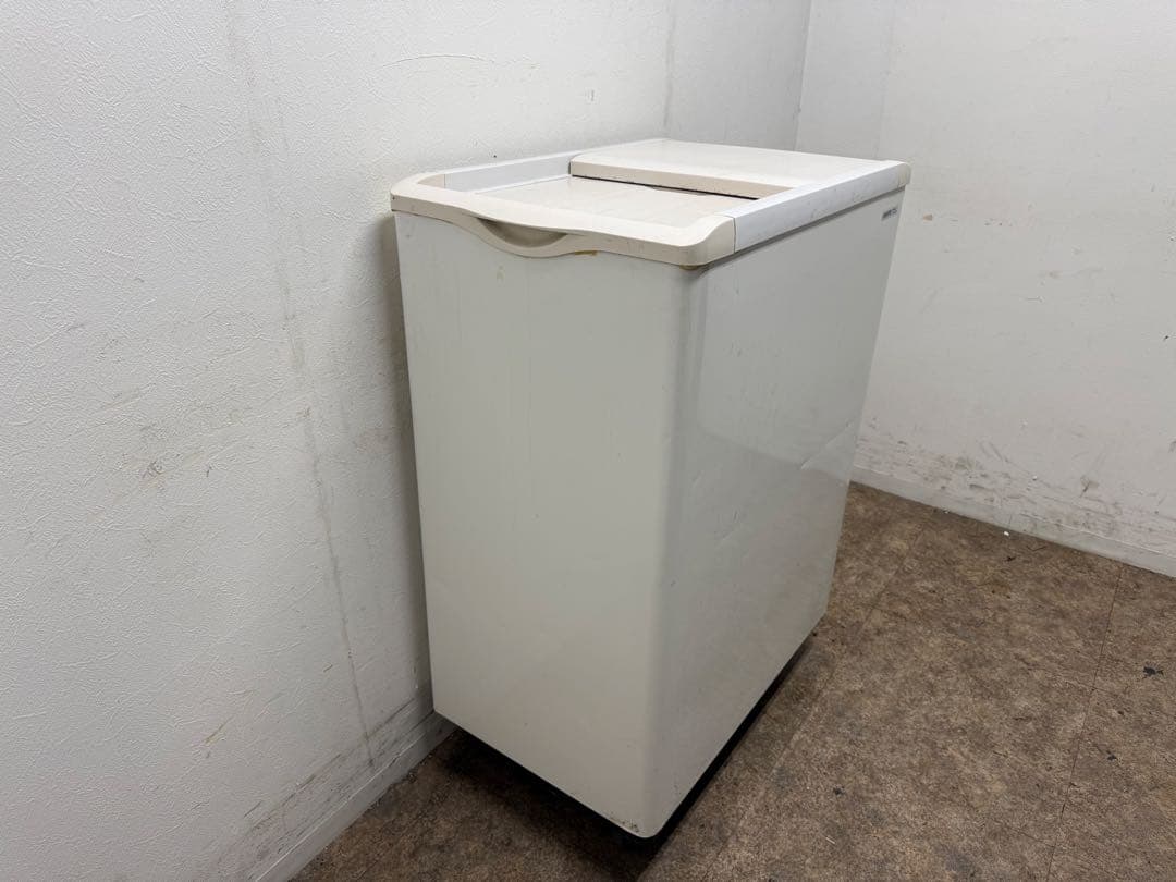 パナソニック（旧サンヨー）　冷凍ストッカー　フリーザー　冷凍庫　SCR-S82