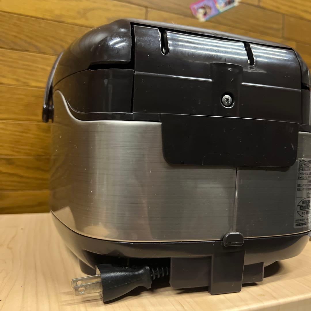 TIGER タイガー IH炊飯ジャー 1.0L (5.5合炊き)JKK-A100