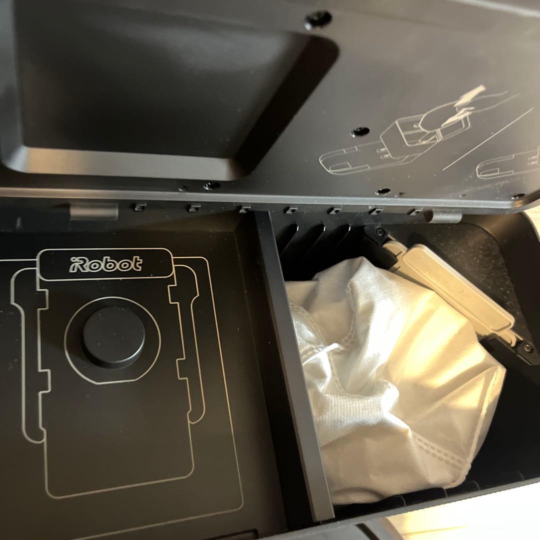 iRobot ルンバ j7+ グラファイト　 自動ゴミ収集付き