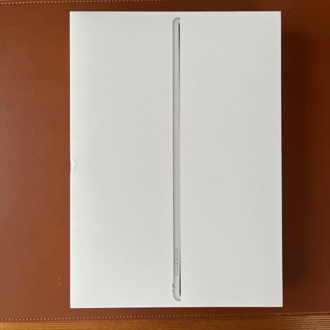 【美品】Apple iPad Pro 9.7インチ128GB シルバーA1673
