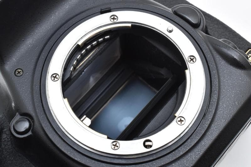 Nikon D750 デジタル一眼レフカメラ（付属品あり）