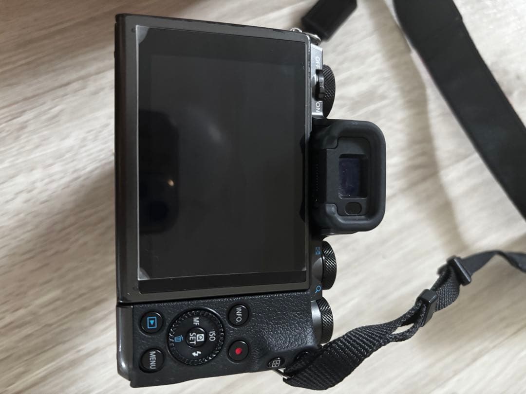 Canon EOS M5 ＋ EF-Mレンズ2本セット