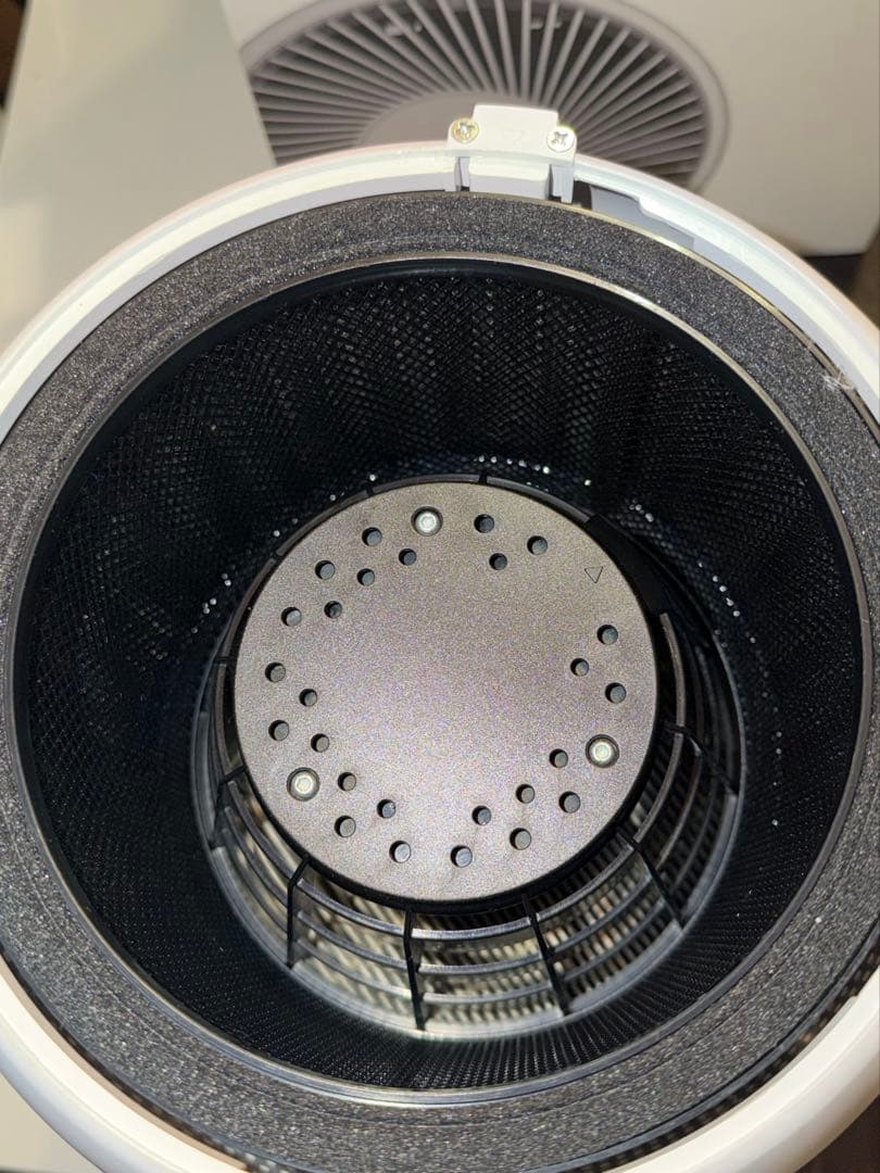 SchwarzWald UV-C空間除菌装置