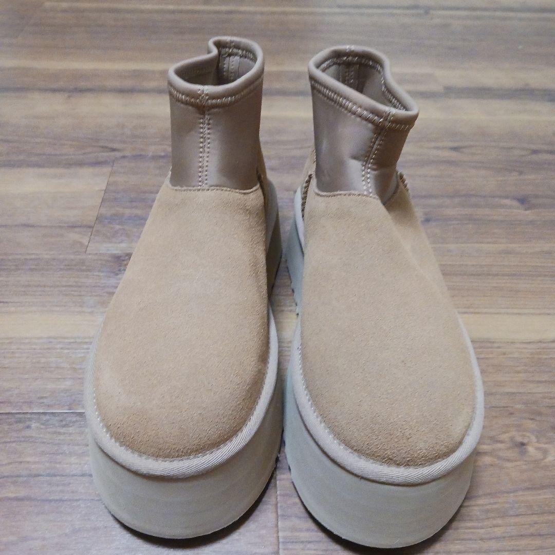 2726　UGG　クラシックミニ　ディッパーパッファー　24　チェスナット　新品