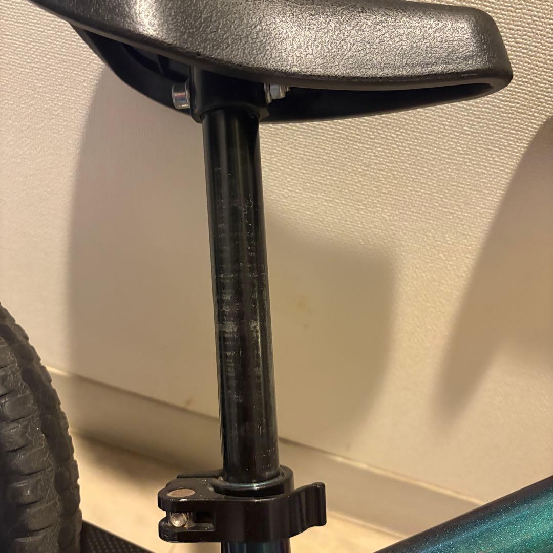 STRIDER PRO 12インチ メタリックアクア　人気色　ストライダー