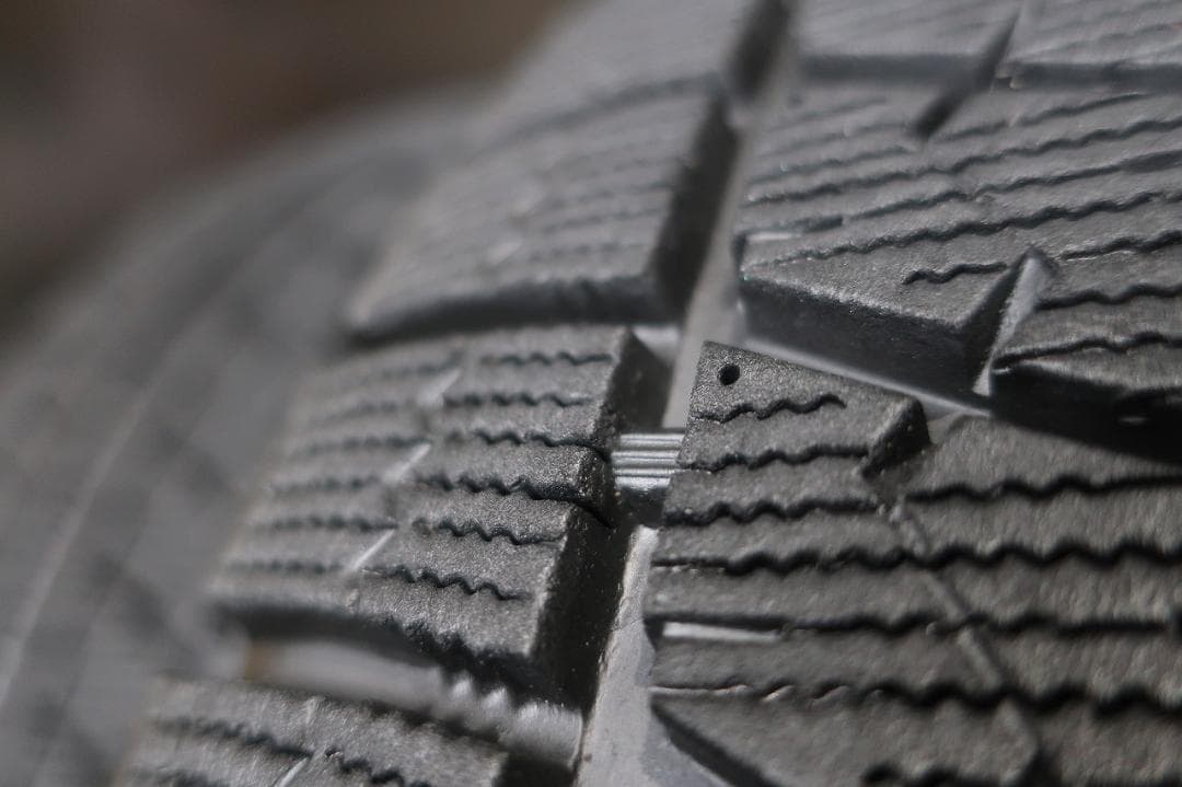 トヨタ純正 210系 クラウン アスリート BSスタッドレス 215/55R17