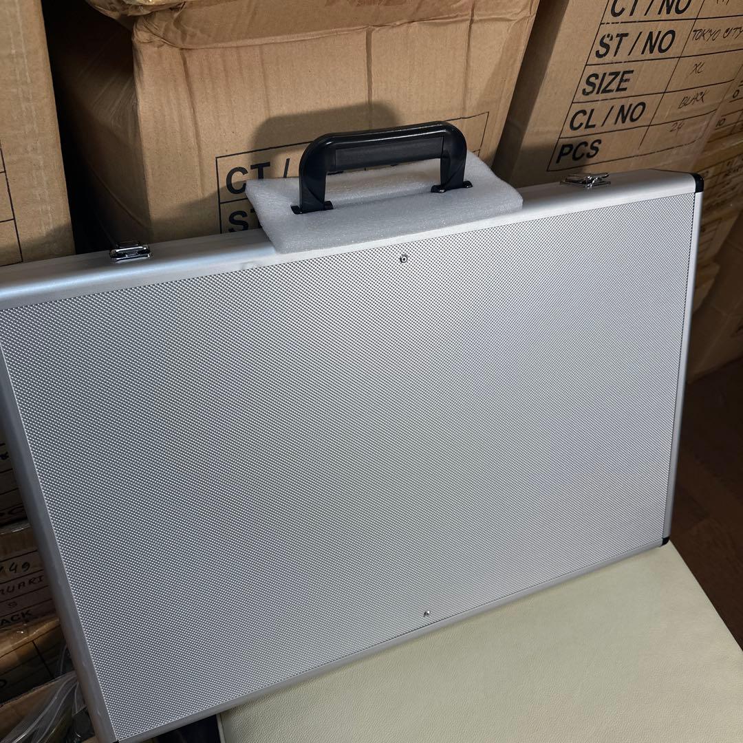 アクリル展示ディスプレイハードケース 合金アルミアタッシュケース 高透明アクリル