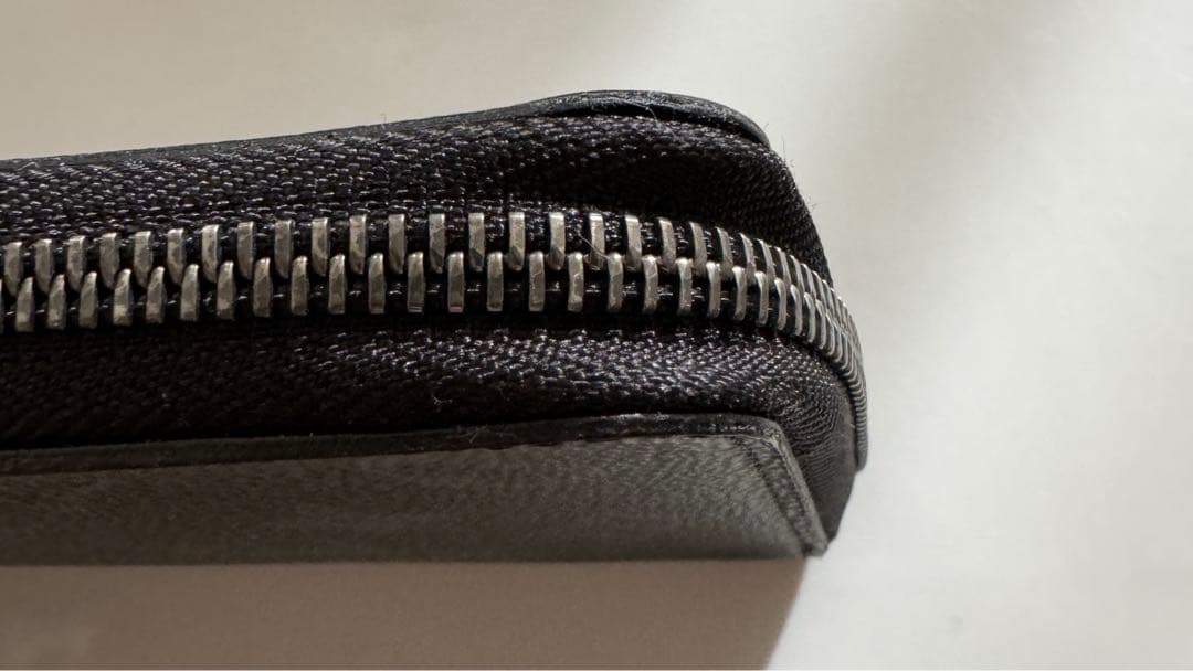 ルイヴィトン　エクリプス　ジッピーウォレット