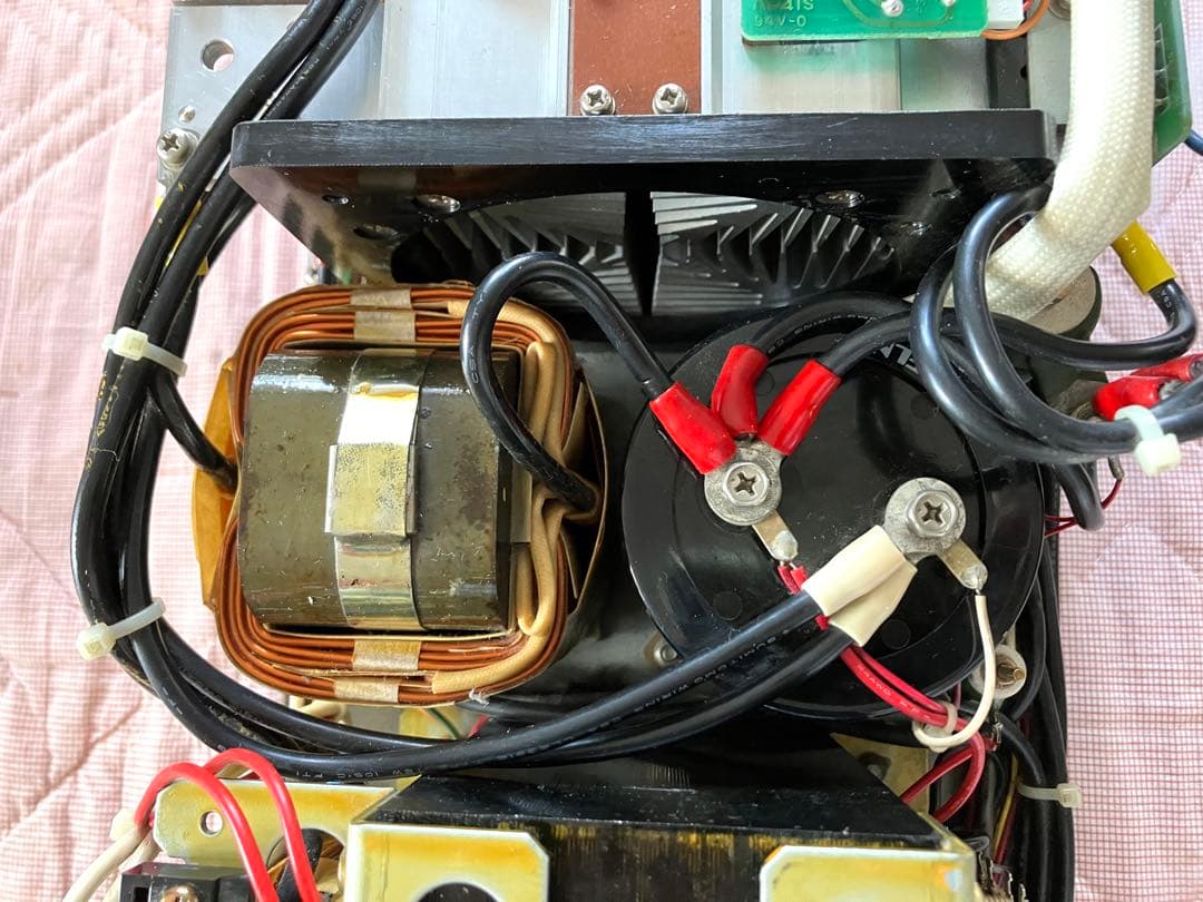 週末特別価格：KENWOOD 18V/30A 定電圧・定電流電源　PD18-30