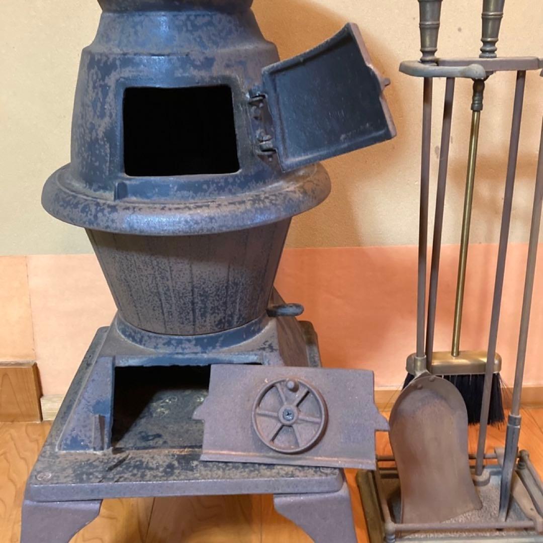 古い薪ストーブ だるまストーブ 鋳物 鉄製 暖炉 置物 レトロ ヴィンテージ