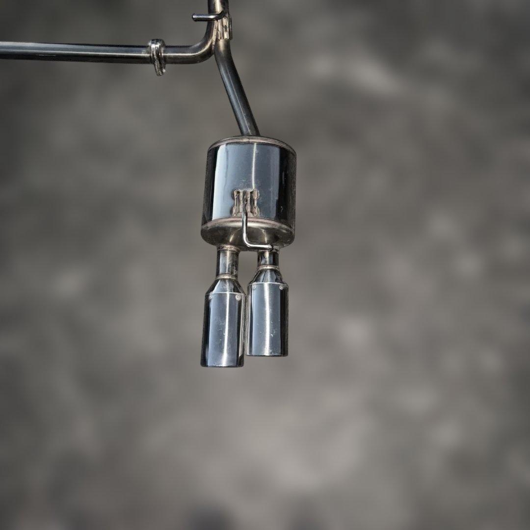 マグロ一貫、30プリウス ガナドール　４本出し　マフラー　美品