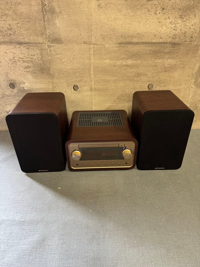 ☆サンスイ 真空管ハイブリッドアンプ搭載CDステレオシステムSMC-300BT