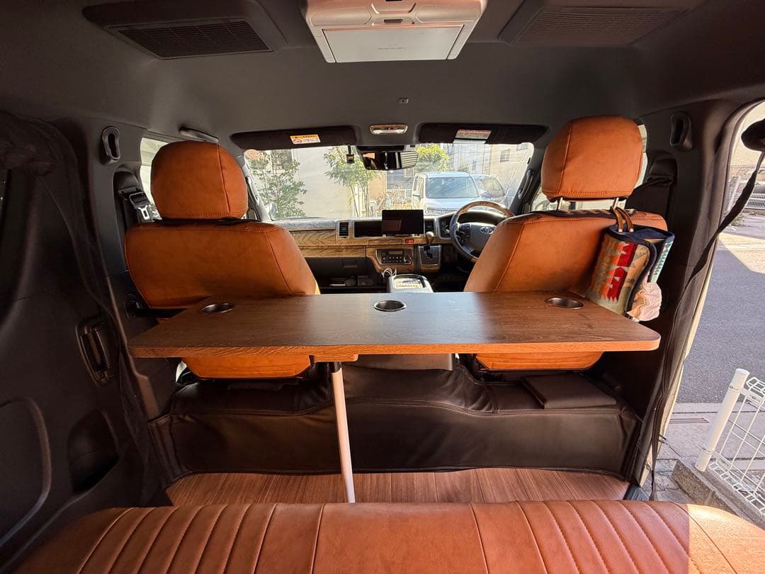 ハイエース　フレックスセカンドテーブル