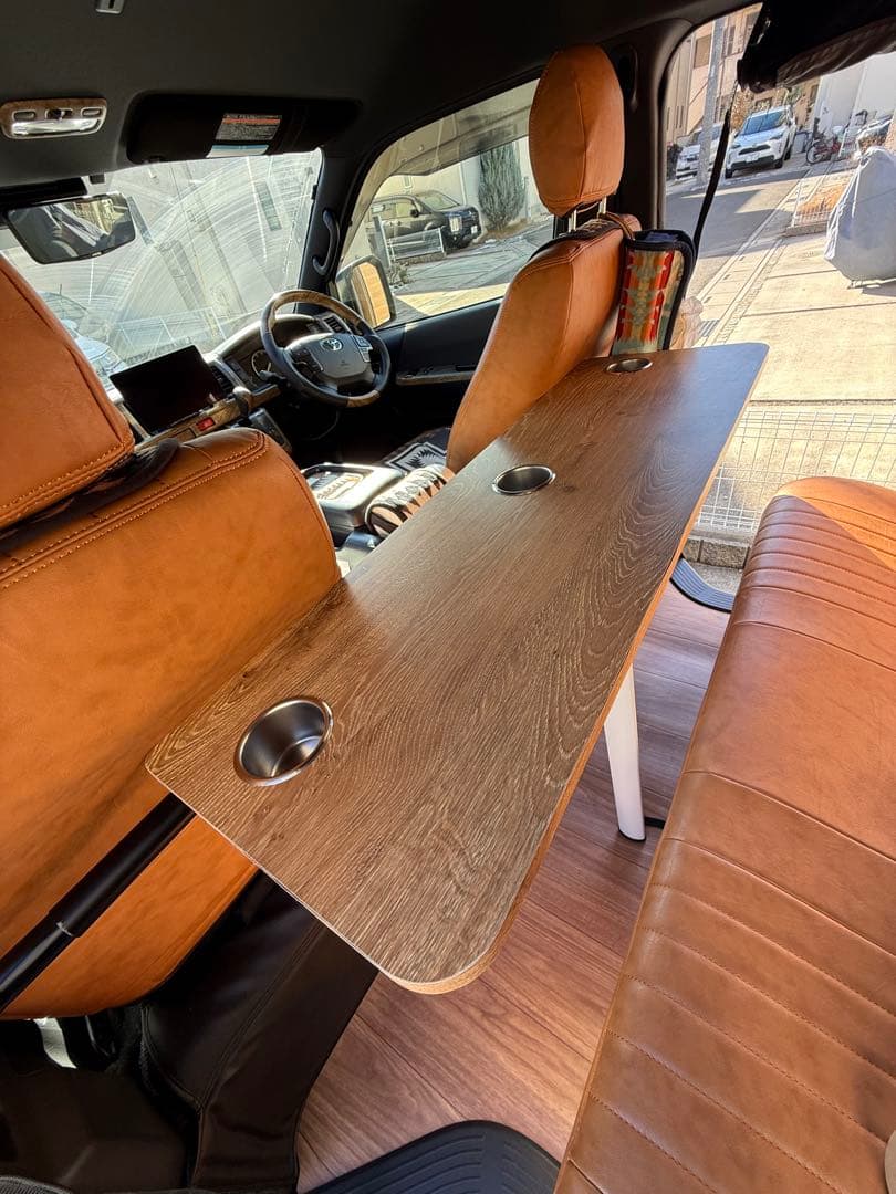 ハイエース　フレックスセカンドテーブル