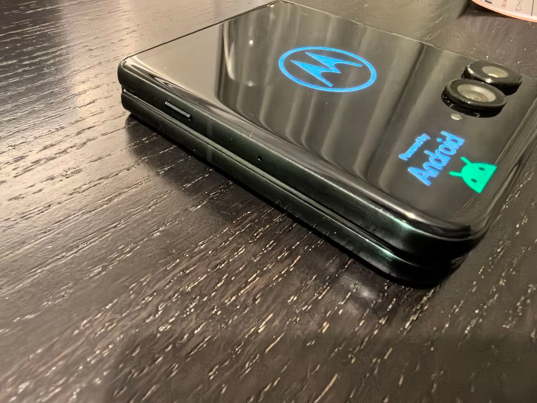 motorola razr 60 ULTRA 本体国内版スカラベグリーン