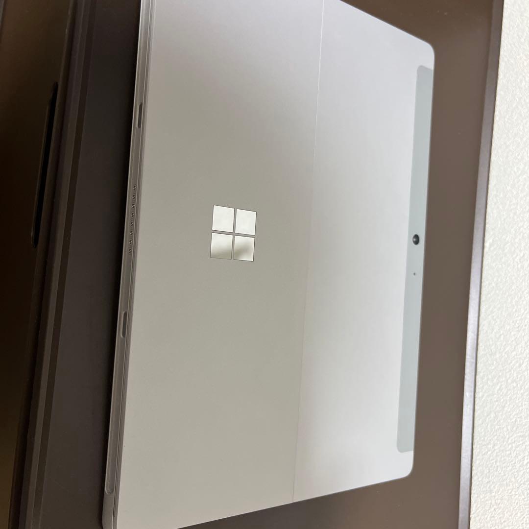 surface本体＋ペン＋充電器＋キーボード