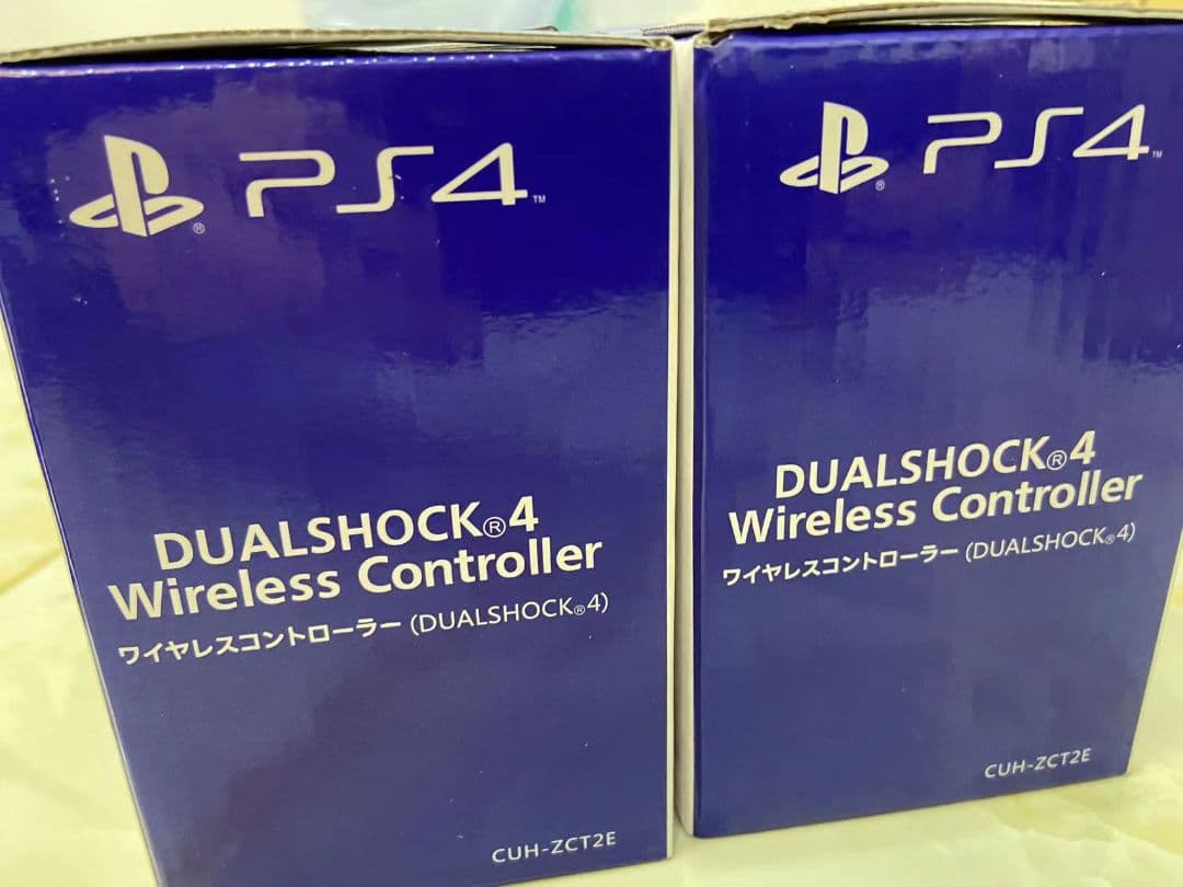 新品未開封　PS4 コントローラー DUALSHOCK4 24時間以内発送