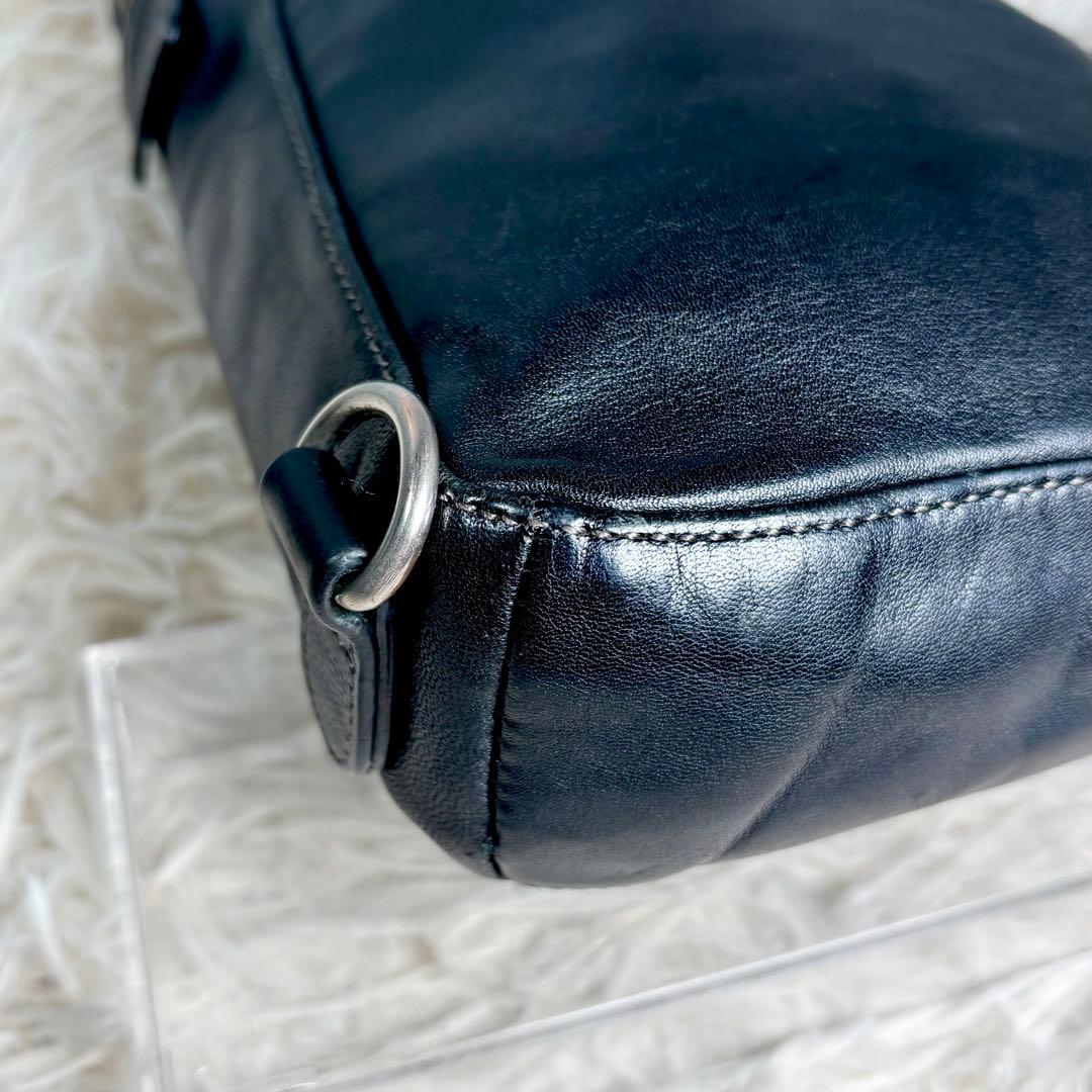 Paul Smith ポールスミス　オールレザー　ボディバッグ　スリングバッグ