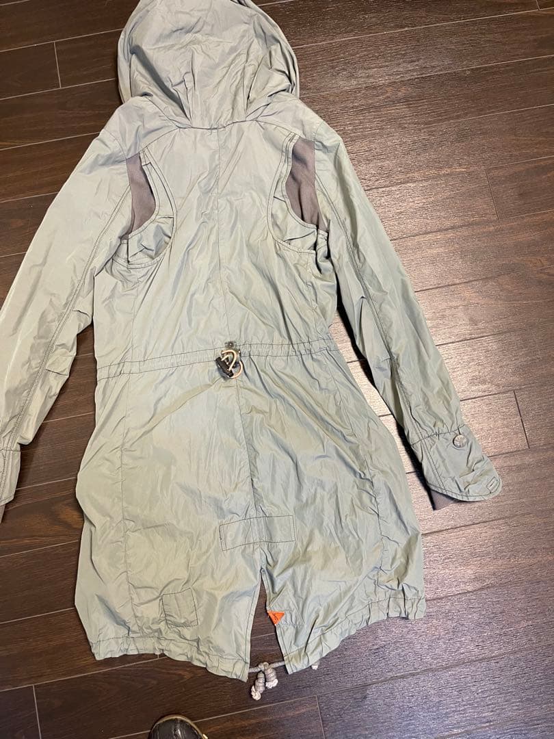 デンハム　ミリタリー風コート　グレー　 Mサイズ 春秋物　レインコート