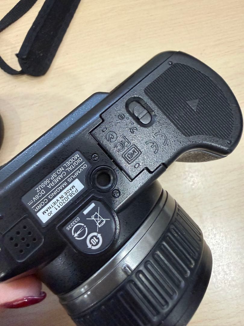 Olympus デジタル一眼レフカメラ 20倍光学ズーム