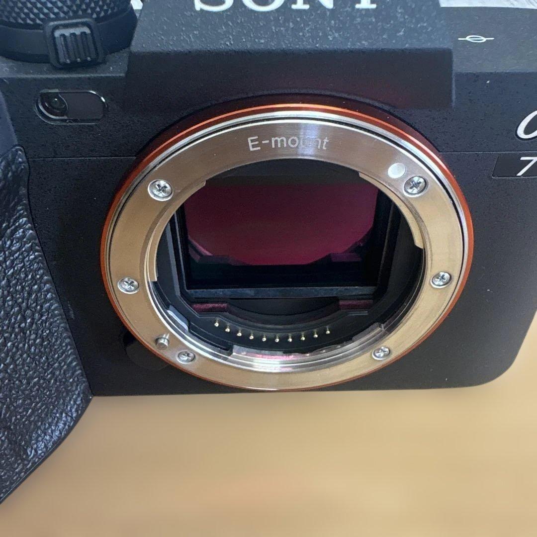 SONY α7 IV ミラーレス一眼カメラ(超美品)