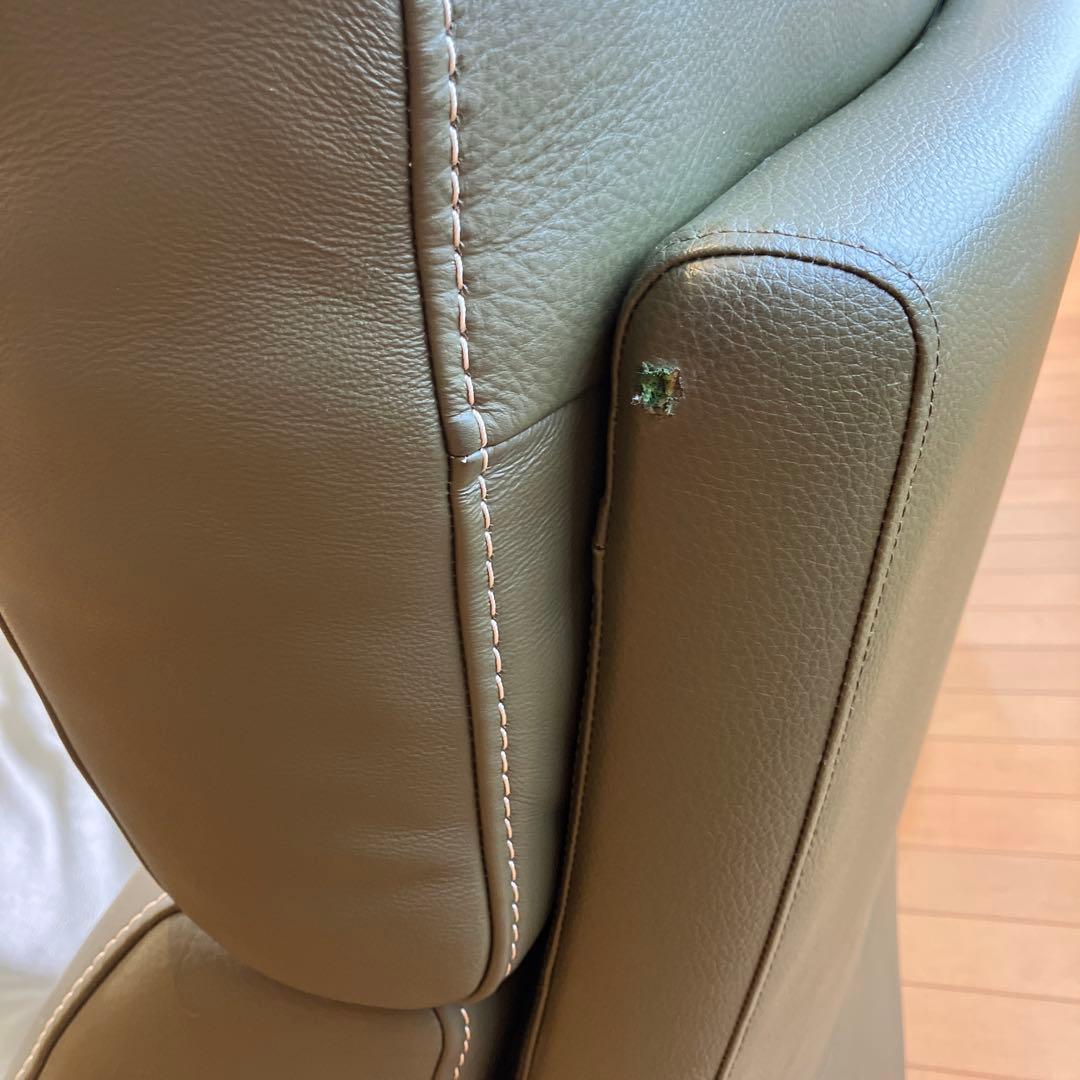 カリモク　三人がけ本革ソファー