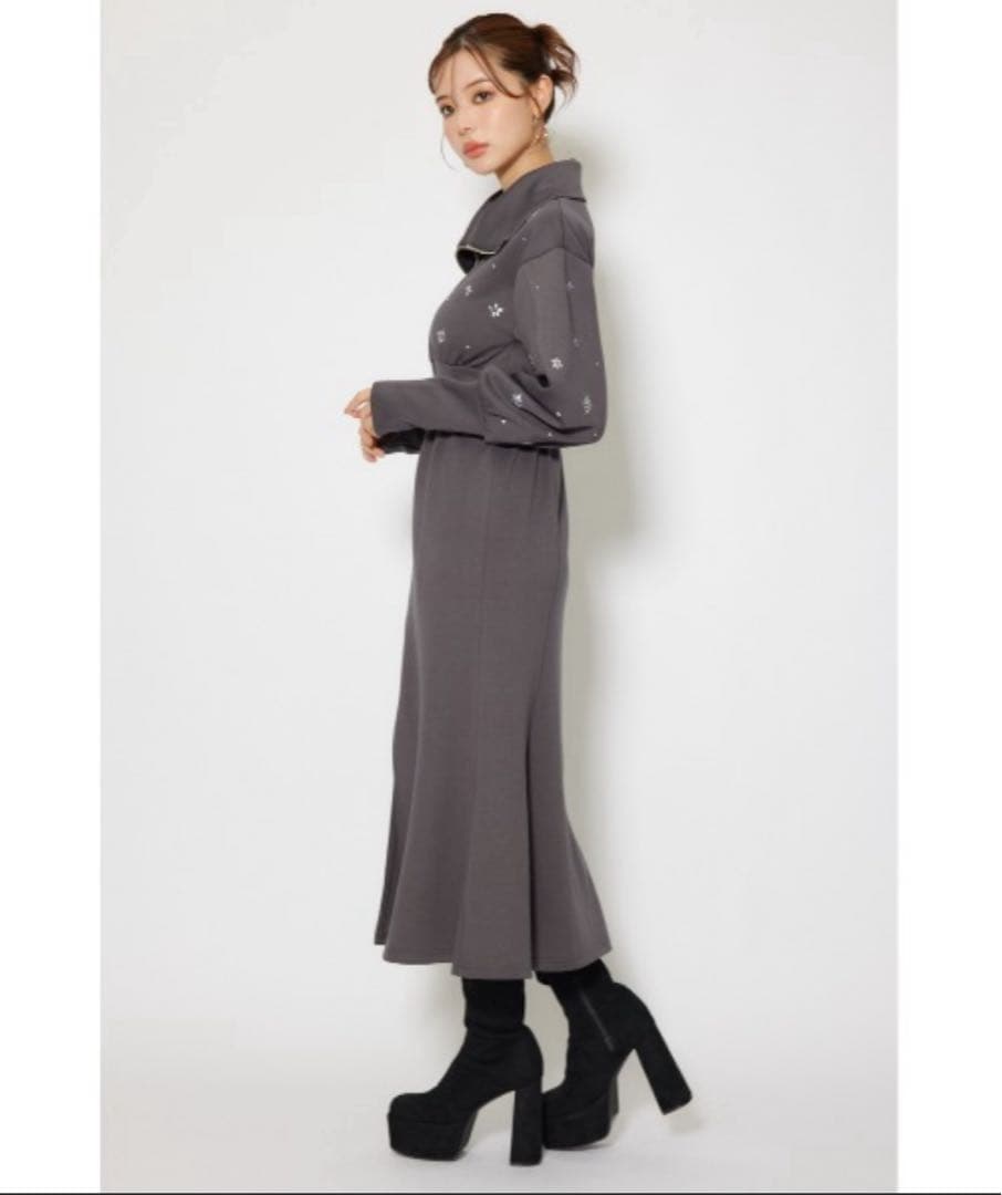 rienda フラワーモチーフスウェットワンピース