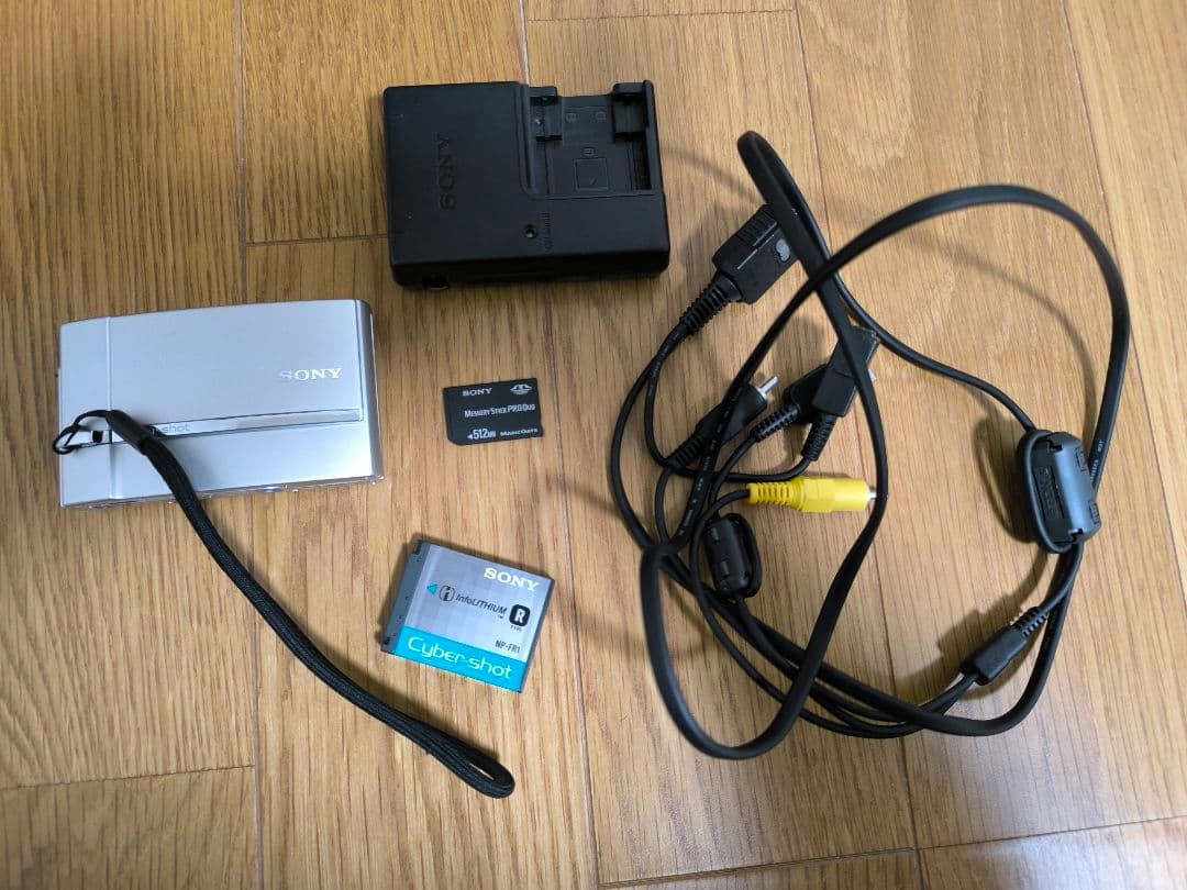 【極美品】SONY Cyber-shot DSC-T30 ＆ミュニデ