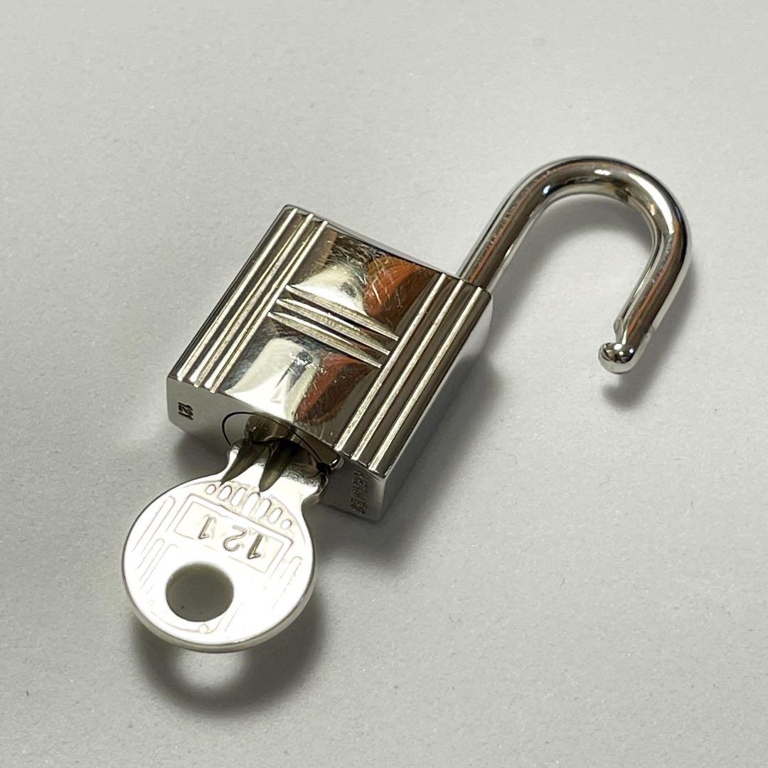 HERMES エルメス カデナ 南京錠 鍵 キー No.121