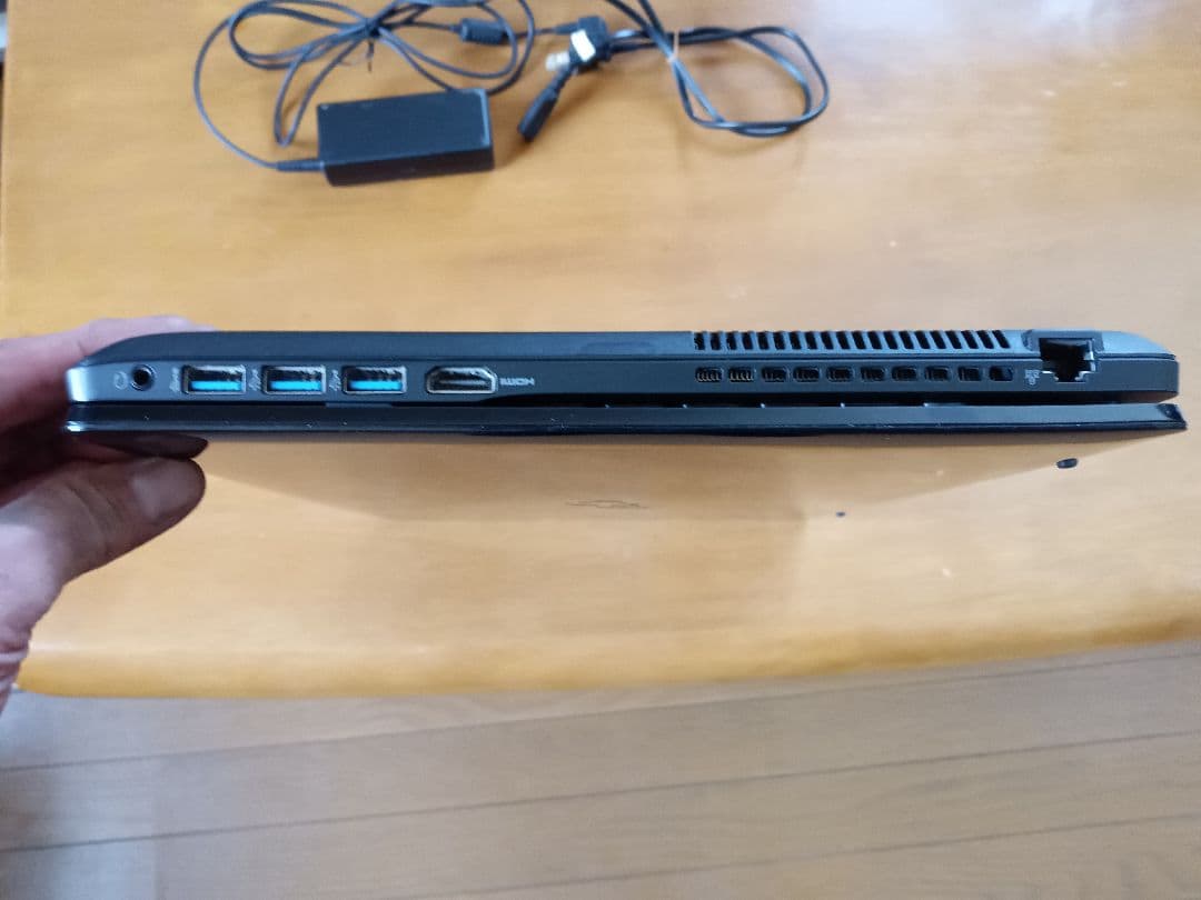 富士通 ノートパソコン LIFEBOOK AH53/ｘ【ジャンク】