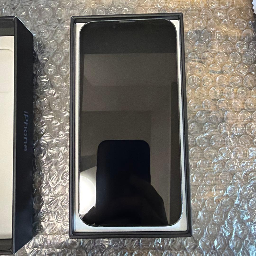 Apple iPhone 13 Pro 本体　シエラブルー