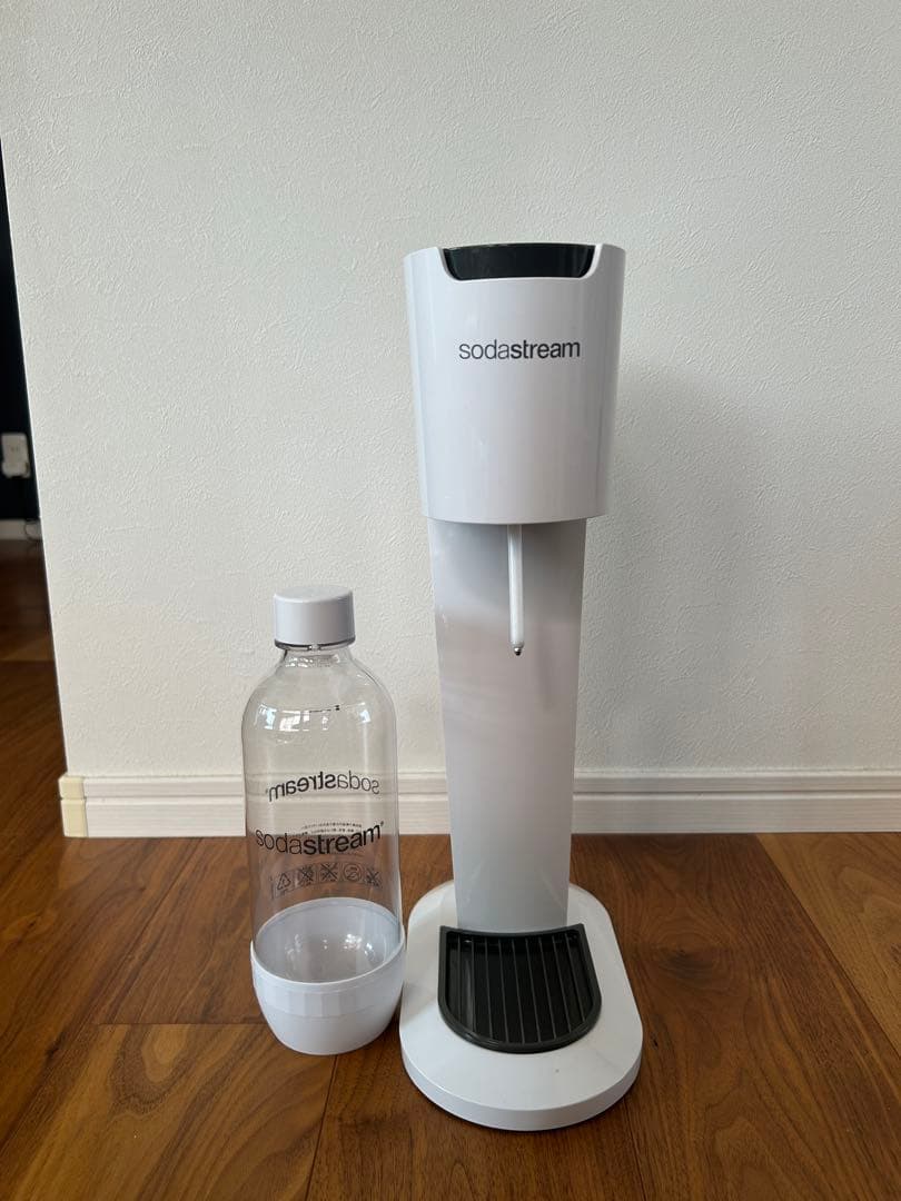 sodastream 炭酸水メーカー ボトル付き