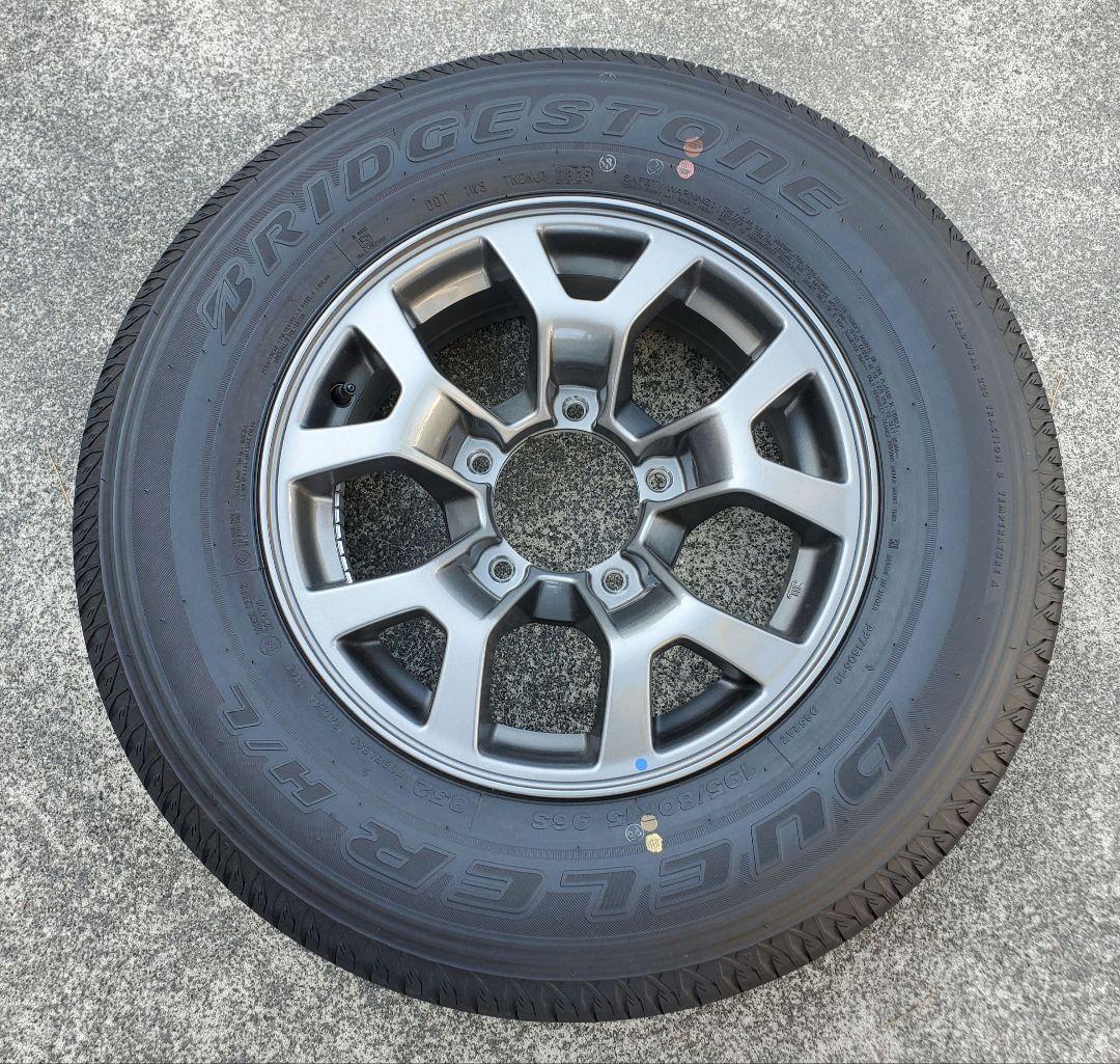 ノマド　純正アルミホイール・タイヤ　新車外し