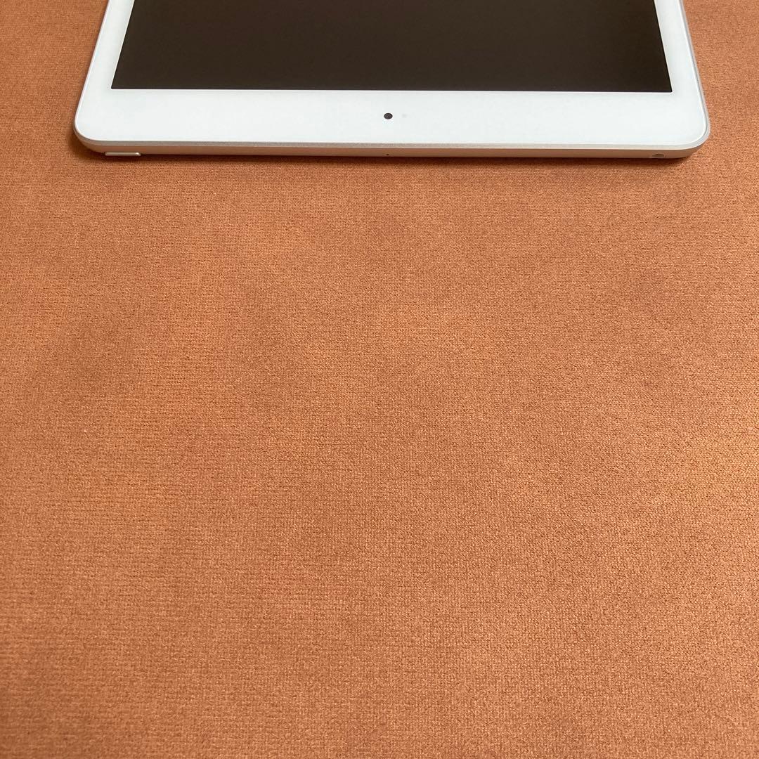 10【早い者勝ち】電池ほぼ新品☆iPad7 第7世代 32GB WIFIモデル☆