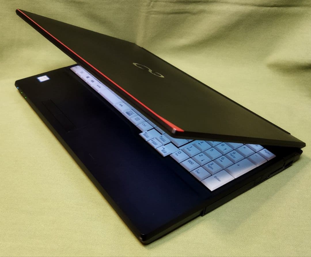 LIFEBOOK A576 i5 4G SSD240G Windows11ノート